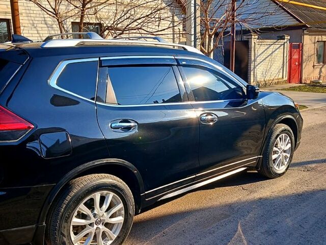 Черный Ниссан Rogue, объемом двигателя 2.5 л и пробегом 104 тыс. км за 15500 $, фото 3 на Automoto.ua