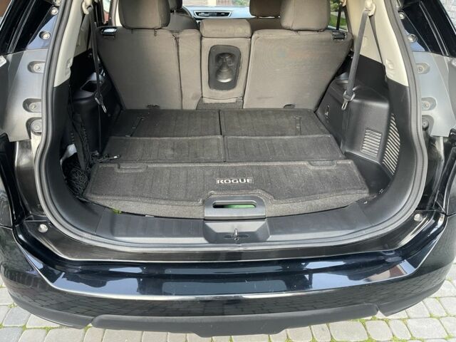 Черный Ниссан Rogue, объемом двигателя 2.5 л и пробегом 208 тыс. км за 13400 $, фото 10 на Automoto.ua