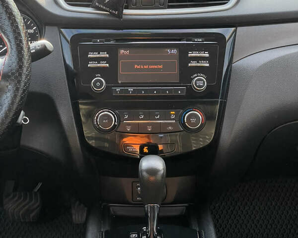 Чорний Ніссан Rogue, об'ємом двигуна 2.49 л та пробігом 181 тис. км за 12100 $, фото 27 на Automoto.ua