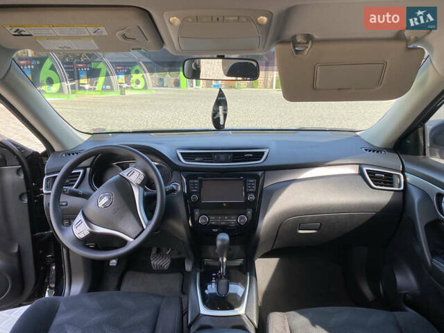 Черный Ниссан Rogue, объемом двигателя 2.49 л и пробегом 211 тыс. км за 12800 $, фото 11 на Automoto.ua