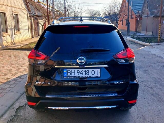 Черный Ниссан Rogue, объемом двигателя 2.5 л и пробегом 104 тыс. км за 15500 $, фото 2 на Automoto.ua