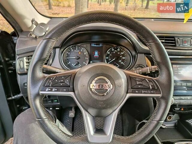 Черный Ниссан Rogue, объемом двигателя 2.49 л и пробегом 187 тыс. км за 11999 $, фото 5 на Automoto.ua