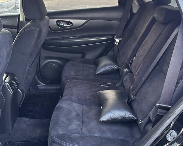 Черный Ниссан Rogue, объемом двигателя 2.49 л и пробегом 187 тыс. км за 11800 $, фото 14 на Automoto.ua