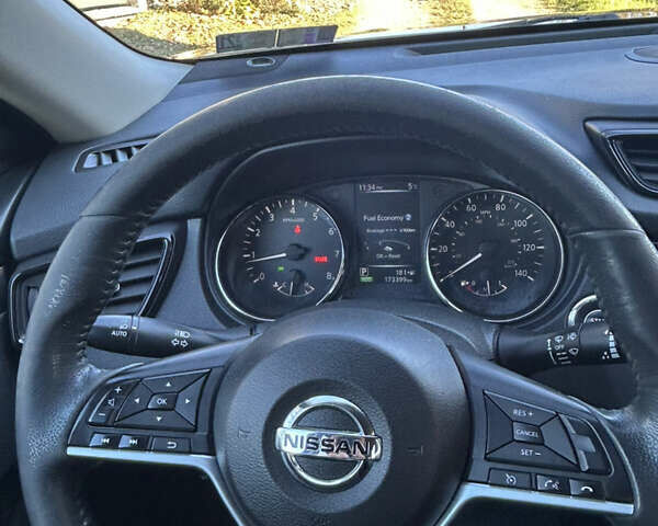 Черный Ниссан Rogue, объемом двигателя 2.49 л и пробегом 173 тыс. км за 13800 $, фото 9 на Automoto.ua