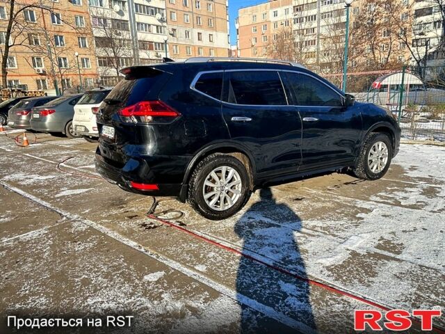 Черный Ниссан Rogue, объемом двигателя 2.5 л и пробегом 147 тыс. км за 12700 $, фото 3 на Automoto.ua