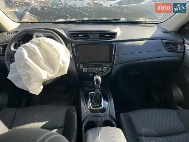 Черный Ниссан Rogue, объемом двигателя 2.5 л и пробегом 217 тыс. км за 7900 $, фото 8 на Automoto.ua