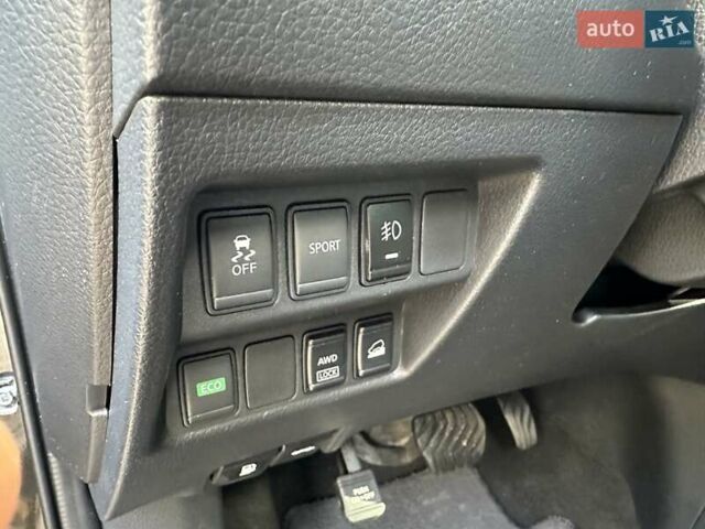 Черный Ниссан Rogue, объемом двигателя 2.5 л и пробегом 96 тыс. км за 12900 $, фото 9 на Automoto.ua