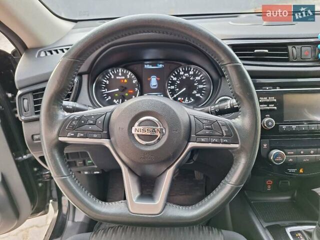 Черный Ниссан Rogue, объемом двигателя 2.49 л и пробегом 251 тыс. км за 12350 $, фото 15 на Automoto.ua