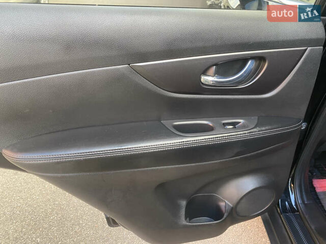 Чорний Ніссан Rogue, об'ємом двигуна 2.49 л та пробігом 146 тис. км за 14700 $, фото 15 на Automoto.ua