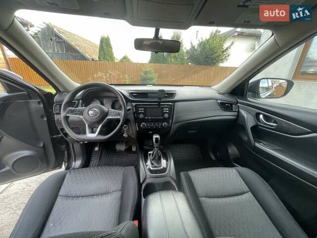 Черный Ниссан Rogue, объемом двигателя 2.49 л и пробегом 165 тыс. км за 14000 $, фото 13 на Automoto.ua