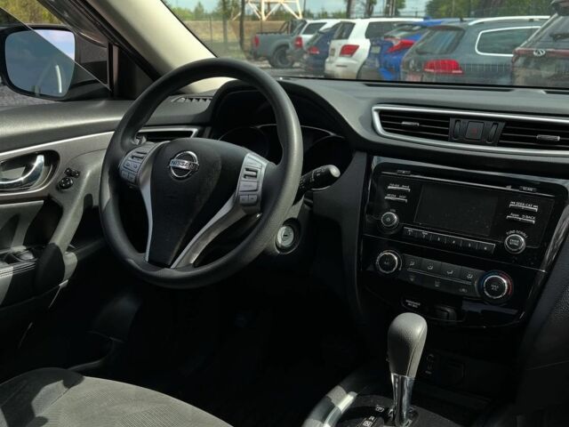 Черный Ниссан Rogue, объемом двигателя 0 л и пробегом 175 тыс. км за 12000 $, фото 7 на Automoto.ua