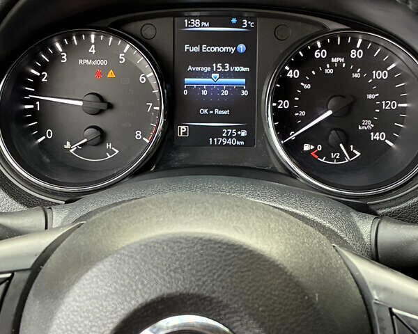 Черный Ниссан Rogue, объемом двигателя 2.49 л и пробегом 118 тыс. км за 16500 $, фото 5 на Automoto.ua