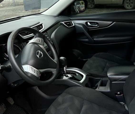 Чорний Ніссан Rogue, об'ємом двигуна 2.5 л та пробігом 165 тис. км за 10900 $, фото 6 на Automoto.ua