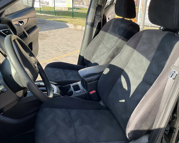 Черный Ниссан Rogue, объемом двигателя 2.49 л и пробегом 211 тыс. км за 12800 $, фото 48 на Automoto.ua