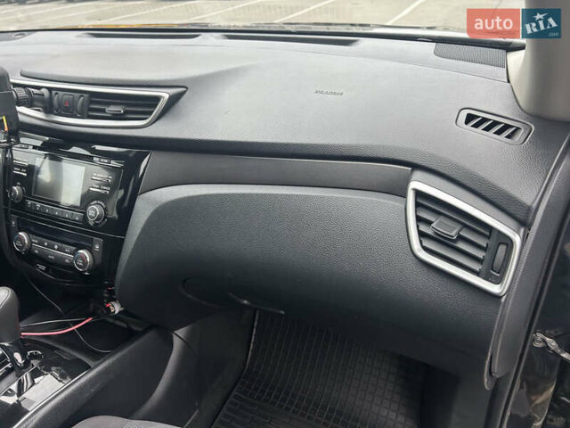 Ниссан Rogue 2016 в Киеве на Automoto.ua Черный Ниссан Rogue, объемом двигателя 2.5 л и пробегом 160 тыс. км за 13700 $, фото 12 на Automoto.ua