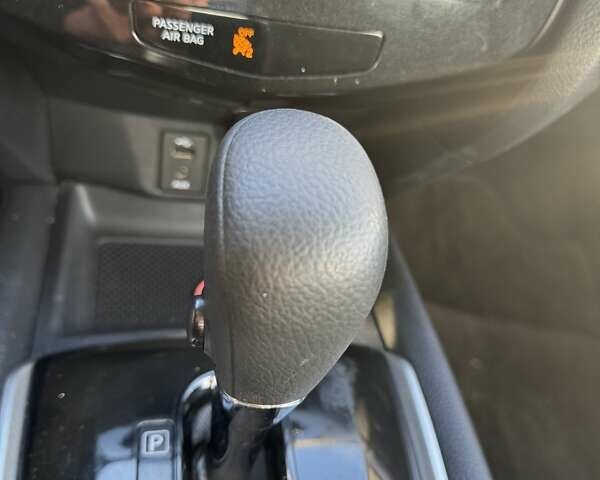 Чорний Ніссан Rogue, об'ємом двигуна 2.5 л та пробігом 201 тис. км за 12800 $, фото 22 на Automoto.ua