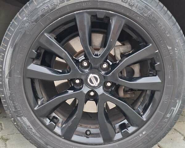 Черный Ниссан Rogue, объемом двигателя 2.49 л и пробегом 251 тыс. км за 12350 $, фото 13 на Automoto.ua