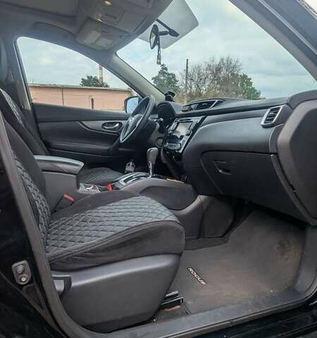 Черный Ниссан Rogue, объемом двигателя 2.49 л и пробегом 143 тыс. км за 15000 $, фото 13 на Automoto.ua