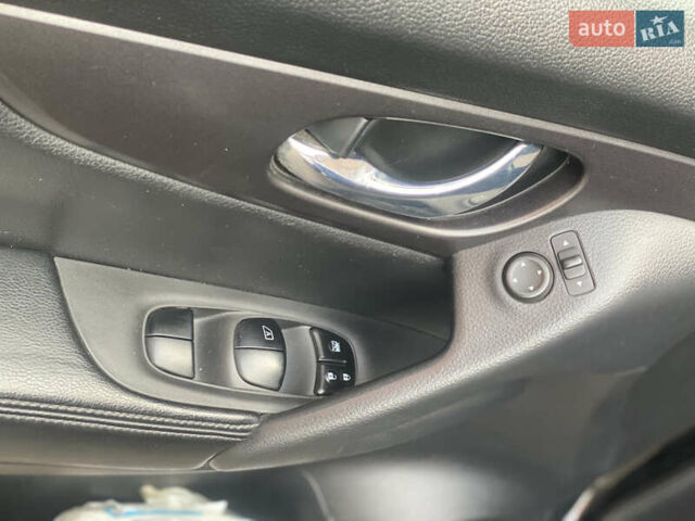 Чорний Ніссан Rogue, об'ємом двигуна 2.49 л та пробігом 146 тис. км за 14700 $, фото 12 на Automoto.ua