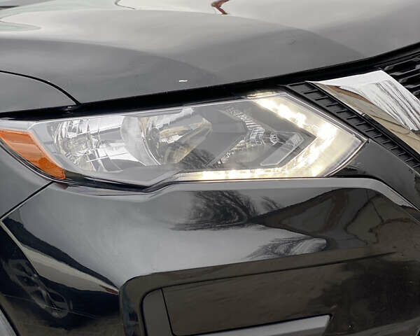 Черный Ниссан Rogue, объемом двигателя 2.49 л и пробегом 211 тыс. км за 12800 $, фото 20 на Automoto.ua