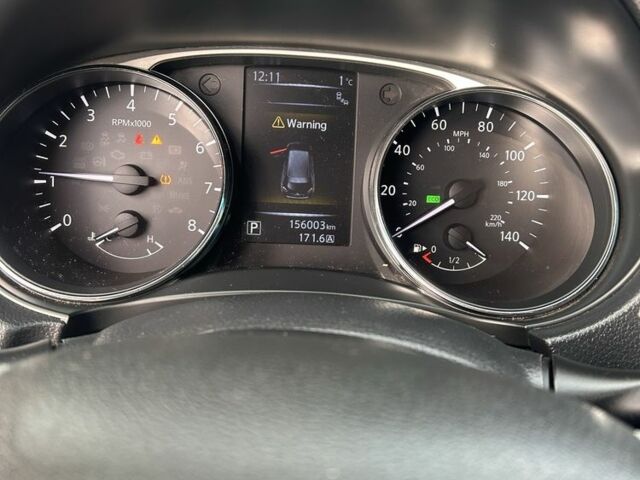 Черный Ниссан Rogue, объемом двигателя 2.5 л и пробегом 160 тыс. км за 14500 $, фото 3 на Automoto.ua