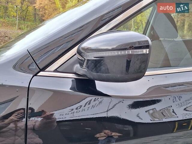 Черный Ниссан Rogue, объемом двигателя 2.49 л и пробегом 251 тыс. км за 12350 $, фото 27 на Automoto.ua