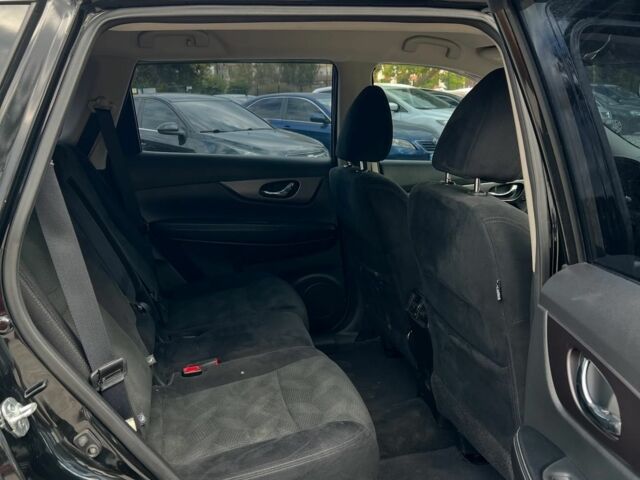 Черный Ниссан Rogue, объемом двигателя 0 л и пробегом 175 тыс. км за 12000 $, фото 9 на Automoto.ua