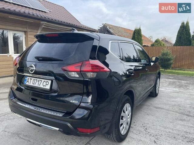 Черный Ниссан Rogue, объемом двигателя 2.49 л и пробегом 165 тыс. км за 14000 $, фото 6 на Automoto.ua