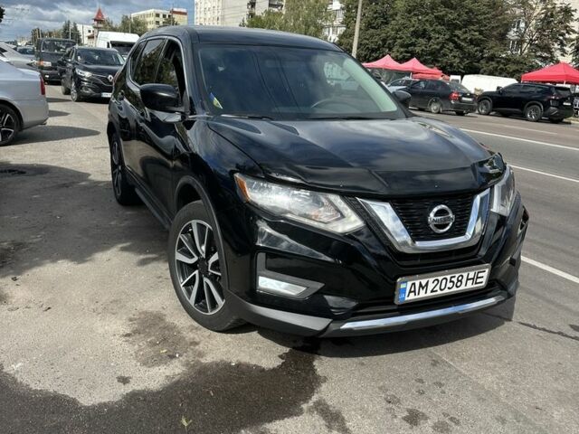 Черный Ниссан Rogue, объемом двигателя 2.5 л и пробегом 130 тыс. км за 13400 $, фото 4 на Automoto.ua