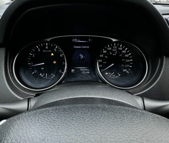 Чорний Ніссан Rogue, об'ємом двигуна 2.5 л та пробігом 165 тис. км за 10900 $, фото 7 на Automoto.ua