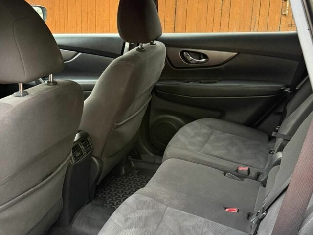 Черный Ниссан Rogue, объемом двигателя 2.5 л и пробегом 105 тыс. км за 14800 $, фото 5 на Automoto.ua