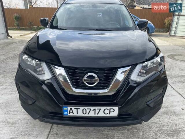 Черный Ниссан Rogue, объемом двигателя 2.49 л и пробегом 165 тыс. км за 14000 $, фото 10 на Automoto.ua