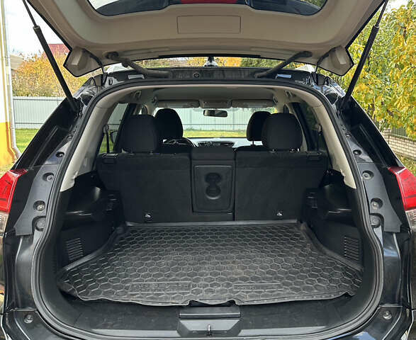 Чорний Ніссан Rogue, об'ємом двигуна 2.49 л та пробігом 102 тис. км за 14200 $, фото 6 на Automoto.ua