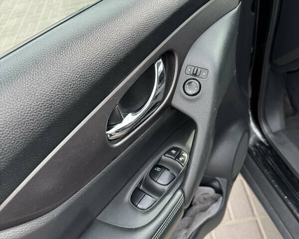 Чорний Ніссан Rogue, об'ємом двигуна 2.5 л та пробігом 112 тис. км за 11700 $, фото 7 на Automoto.ua