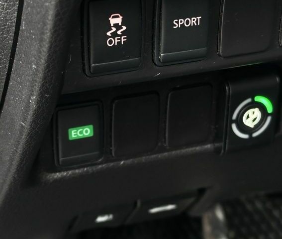 Чорний Ніссан Rogue, об'ємом двигуна 2.5 л та пробігом 165 тис. км за 10900 $, фото 5 на Automoto.ua