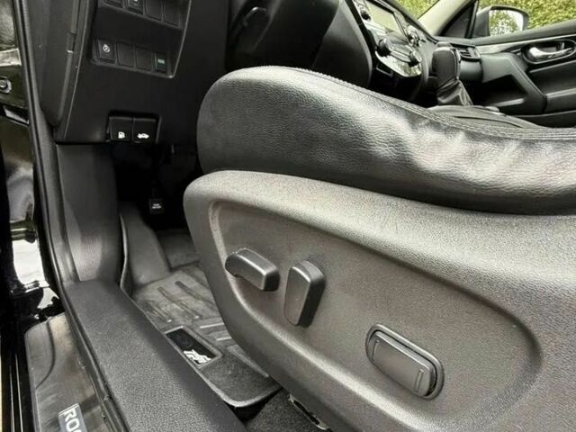 Черный Ниссан Rogue, объемом двигателя 2 л и пробегом 99 тыс. км за 10100 $, фото 16 на Automoto.ua