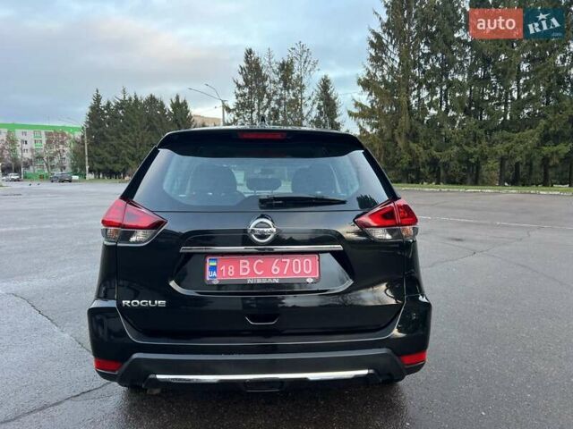 Черный Ниссан Rogue, объемом двигателя 2.5 л и пробегом 220 тыс. км за 11990 $, фото 6 на Automoto.ua
