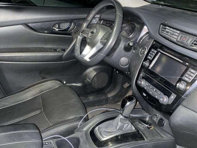 Черный Ниссан Rogue, объемом двигателя 2.5 л и пробегом 144 тыс. км за 17000 $, фото 4 на Automoto.ua