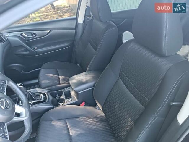 Чорний Ніссан Rogue, об'ємом двигуна 2.49 л та пробігом 97 тис. км за 16500 $, фото 3 на Automoto.ua