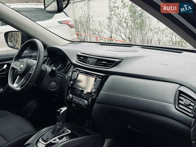 Черный Ниссан Rogue, объемом двигателя 2.5 л и пробегом 132 тыс. км за 12900 $, фото 32 на Automoto.ua