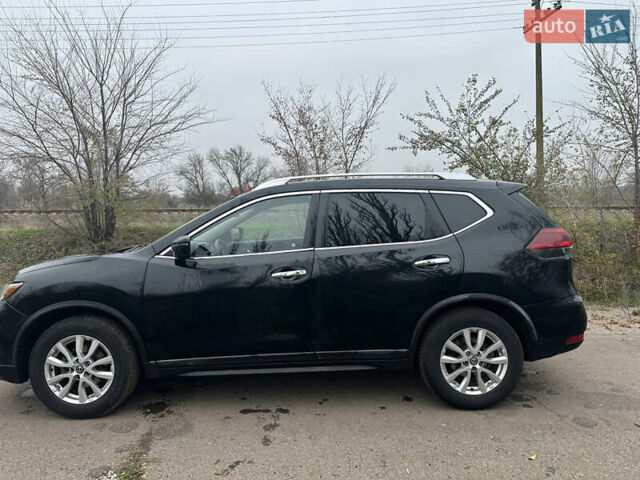 Черный Ниссан Rogue, объемом двигателя 2.49 л и пробегом 148 тыс. км за 14000 $, фото 33 на Automoto.ua