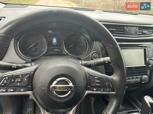 Черный Ниссан Rogue, объемом двигателя 2.49 л и пробегом 148 тыс. км за 14000 $, фото 21 на Automoto.ua