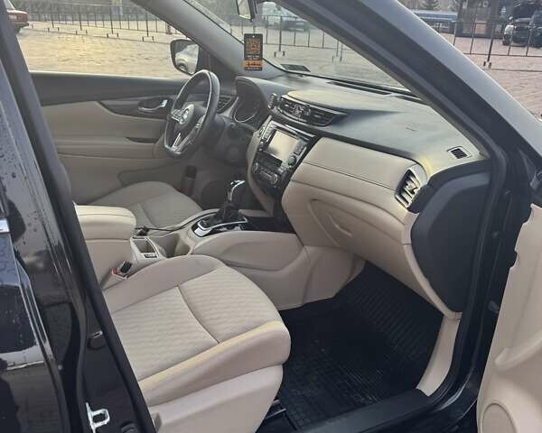 Черный Ниссан Rogue, объемом двигателя 2.49 л и пробегом 117 тыс. км за 15300 $, фото 9 на Automoto.ua