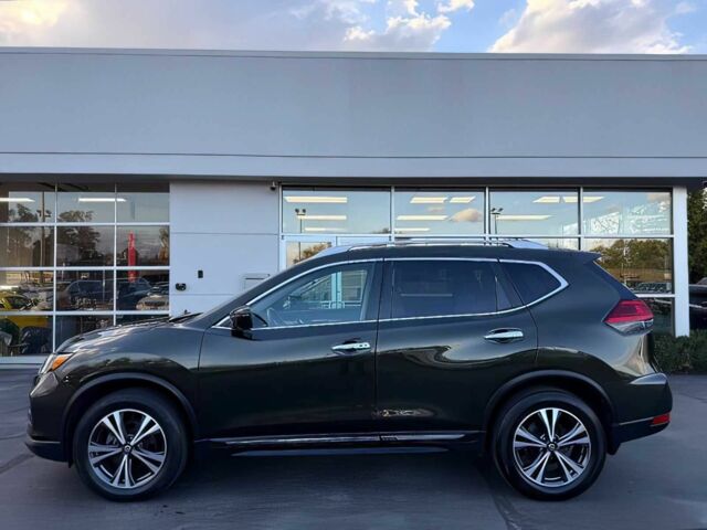 Черный Ниссан Rogue, объемом двигателя 2.5 л и пробегом 61 тыс. км за 8000 $, фото 3 на Automoto.ua