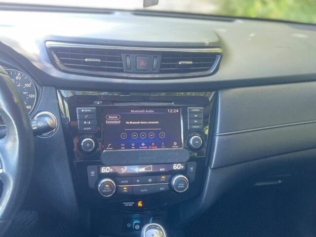 Черный Ниссан Rogue, объемом двигателя 2.5 л и пробегом 118 тыс. км за 15500 $, фото 8 на Automoto.ua