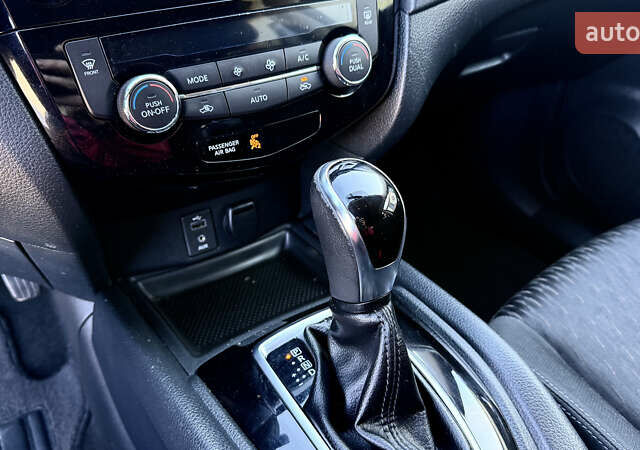 Черный Ниссан Rogue, объемом двигателя 2.5 л и пробегом 227 тыс. км за 12700 $, фото 25 на Automoto.ua