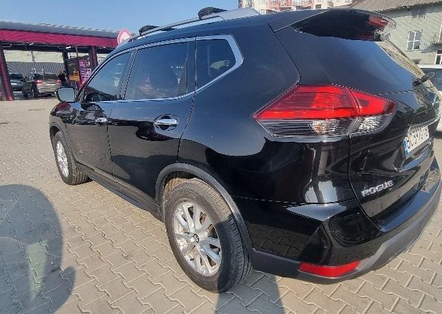 Чорний Ніссан Rogue, об'ємом двигуна 0 л та пробігом 162 тис. км за 14300 $, фото 1 на Automoto.ua