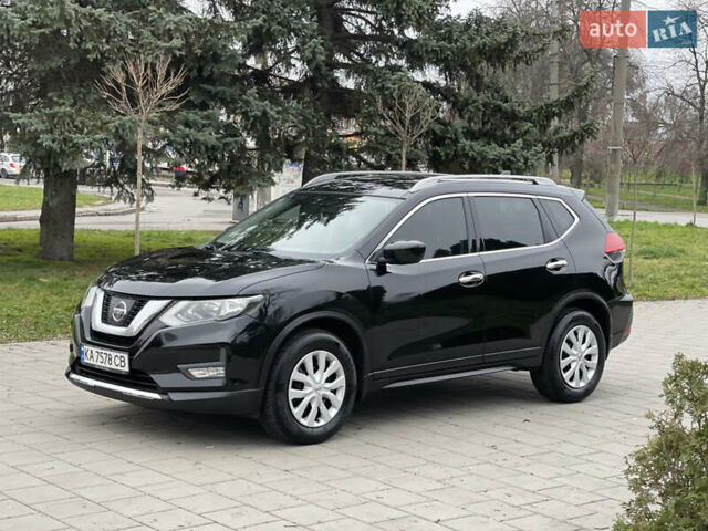 Чорний Ніссан Rogue, об'ємом двигуна 2.49 л та пробігом 142 тис. км за 13900 $, фото 1 на Automoto.ua