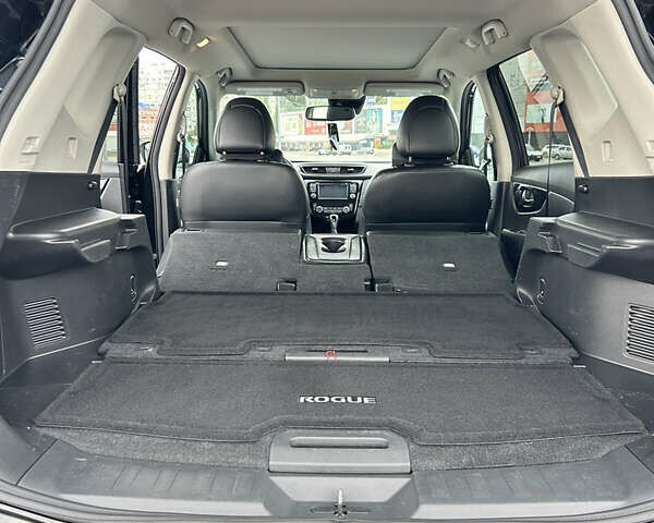 Ніссан Rogue 2017 у Харкові на Automoto.ua Чорний Ніссан Rogue, об'ємом двигуна 2.5 л та пробігом 140 тис. км за 16500 $, фото 24 на Automoto.ua