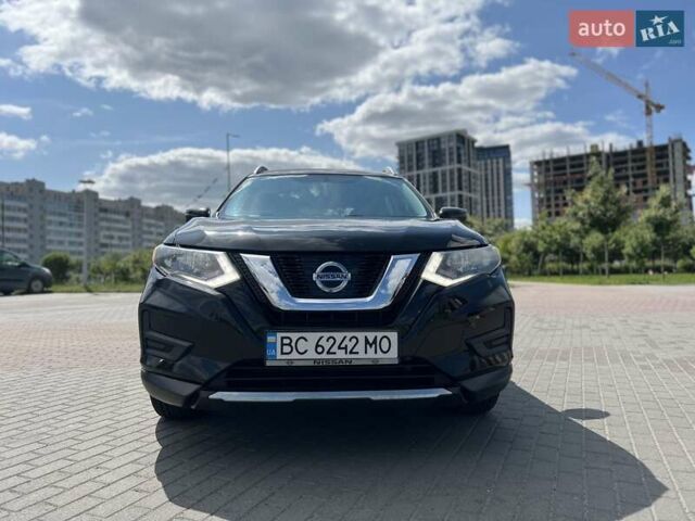 Черный Ниссан Rogue, объемом двигателя 2.49 л и пробегом 151 тыс. км за 12500 $, фото 5 на Automoto.ua